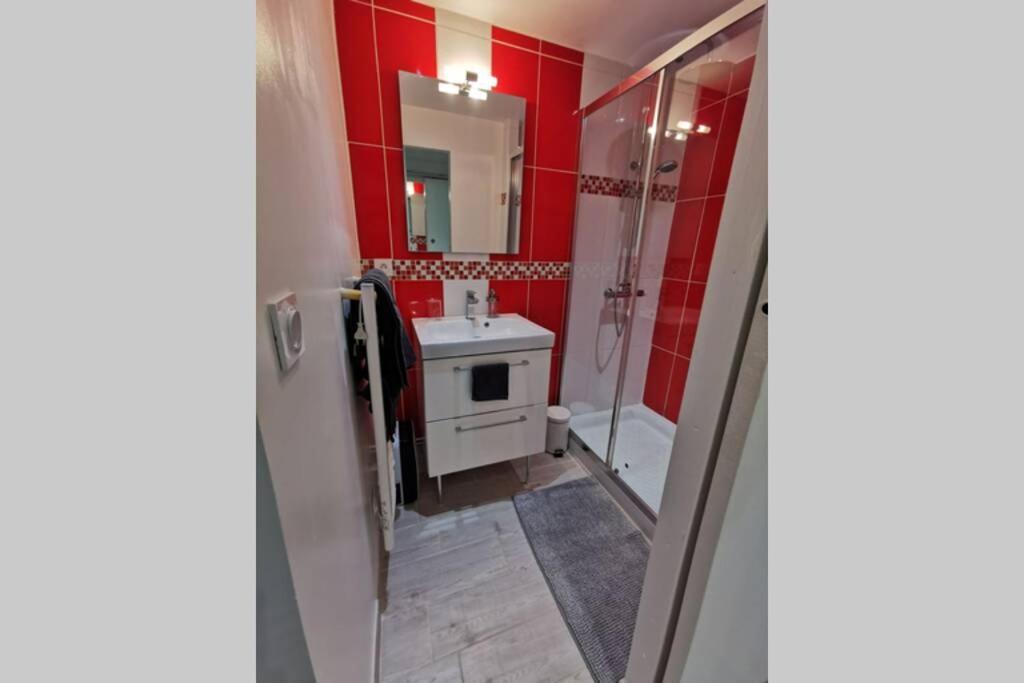 Appartement F2 Cosy Proche De L'Hyper Centre Кан Екстериор снимка
